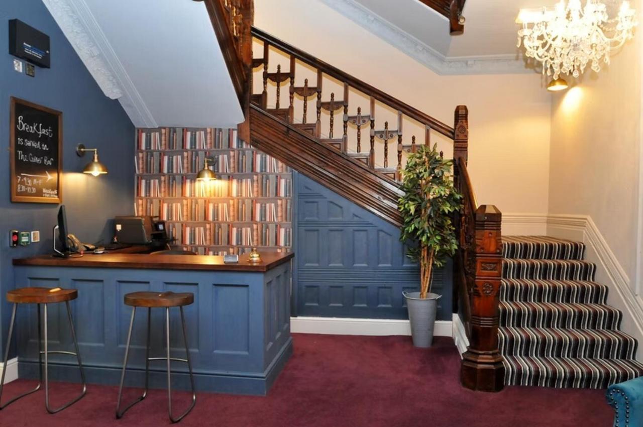 The Royal Hotel Crewe, A Brilliant Collection, Powered By Oyo Exterior foto