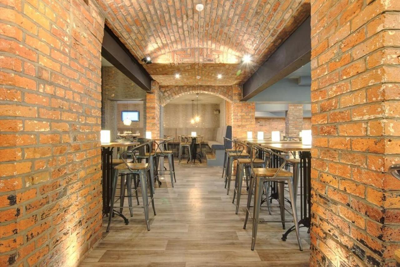 The Royal Hotel Crewe, A Brilliant Collection, Powered By Oyo Exterior foto