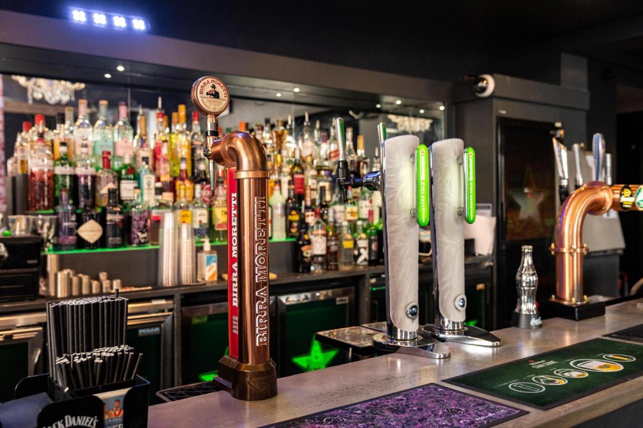 The Royal Hotel Crewe, A Brilliant Collection, Powered By Oyo Exterior foto